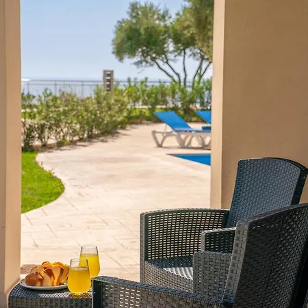 Kefalonian Gems * Pesádha