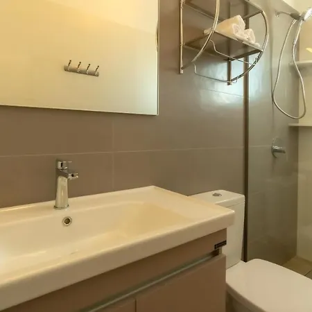 Kefalonian Gems Pesadha